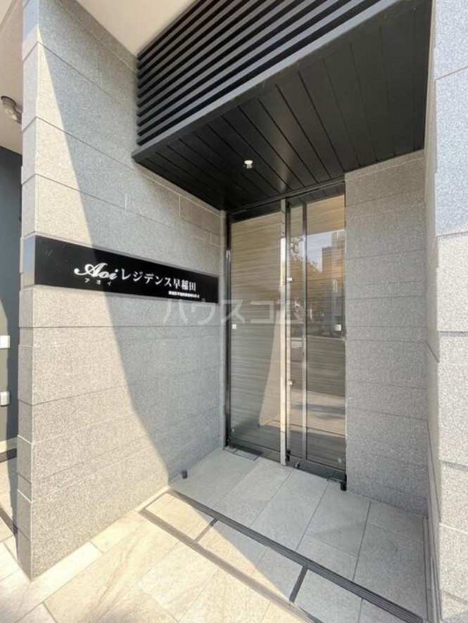 29/30 エントランス