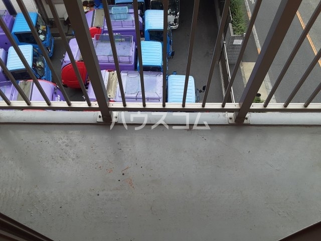 21/30 バルコニー