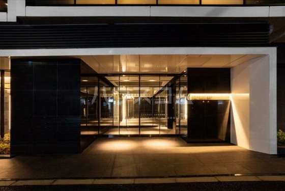 15/25 エントランス