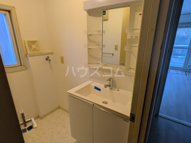 18/30 洗面
