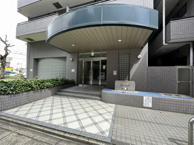 29/30 エントランス