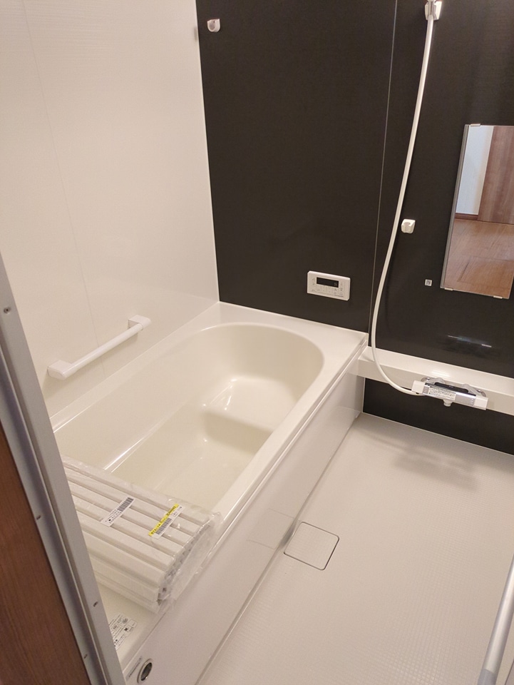 14/23 浴室