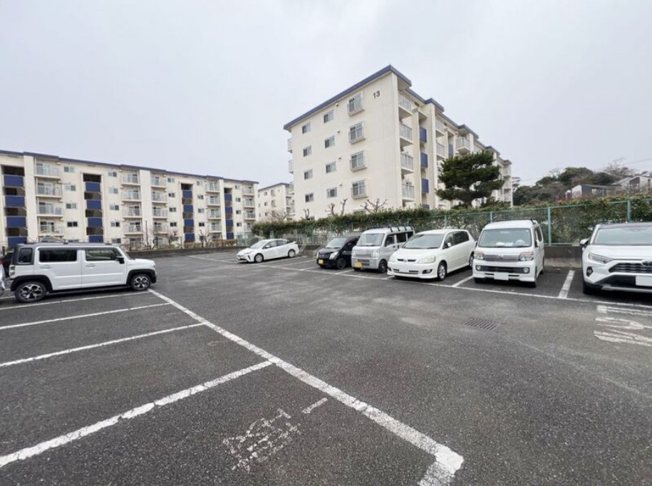 21/22 駐車場