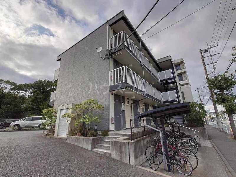 17/18 エントランス