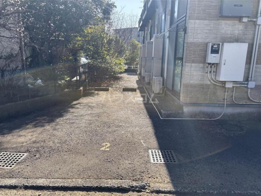 18/20 駐車場