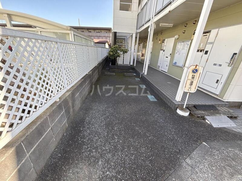 17/19 エントランス