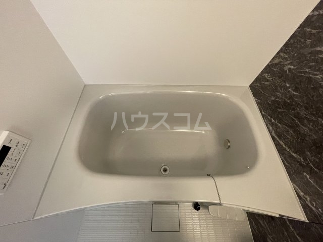 14/30 浴室