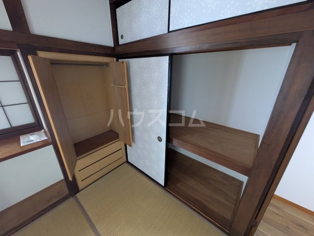 13/30 収納