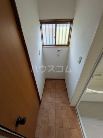 16/30 玄関