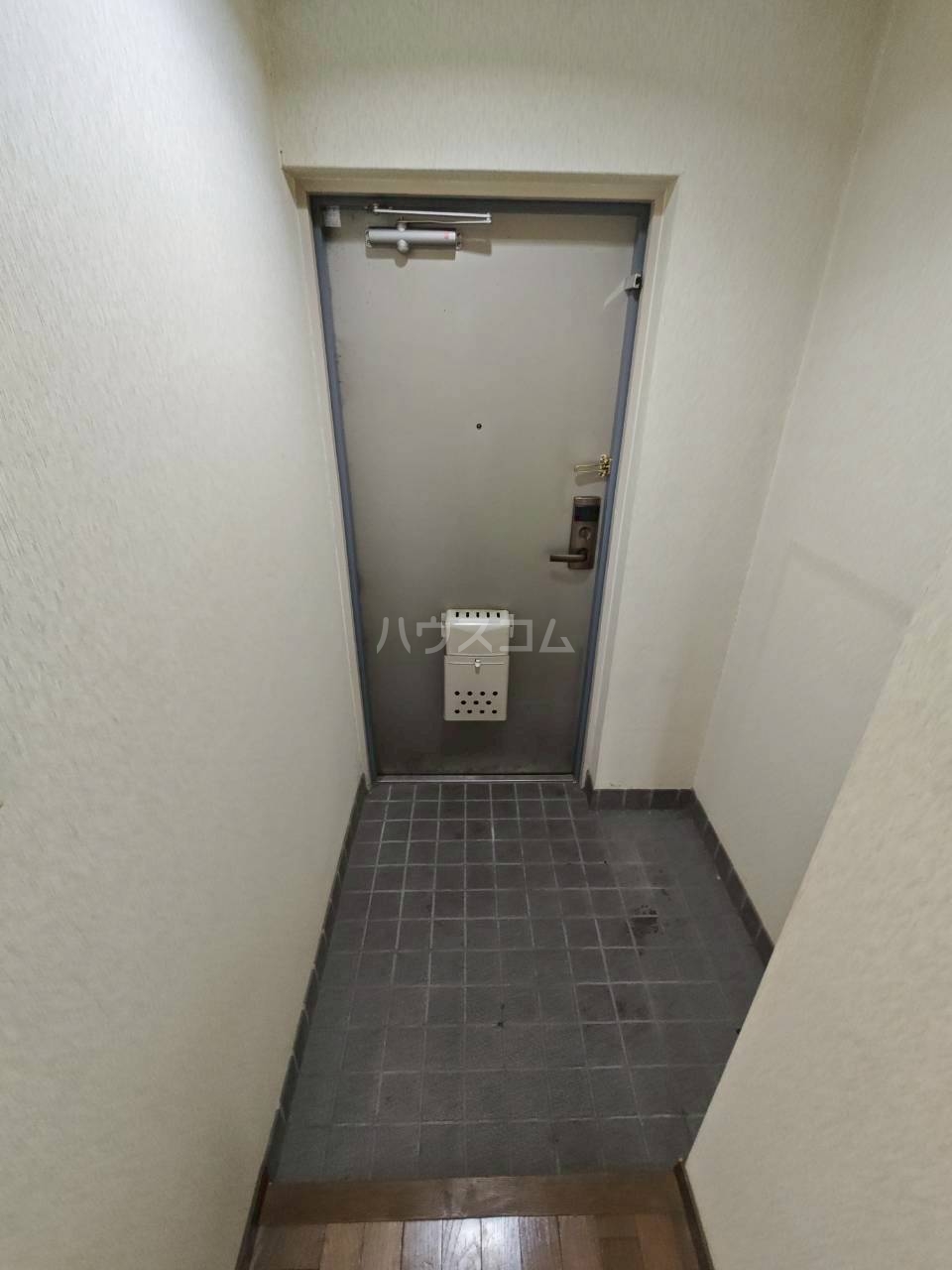 14/30 玄関