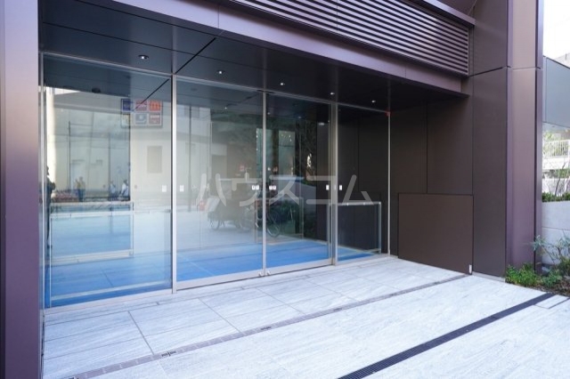 29/30 エントランス