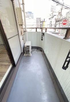 19/28 バルコニー