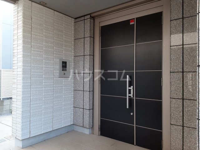 29/30 エントランス