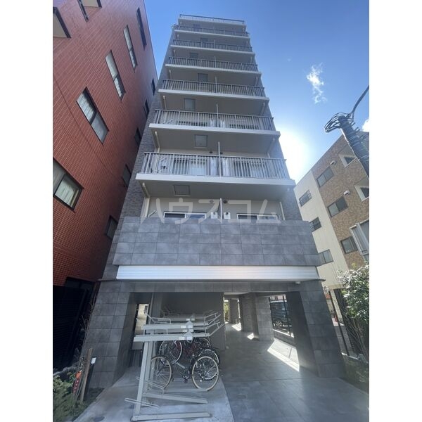 15/19 エントランス