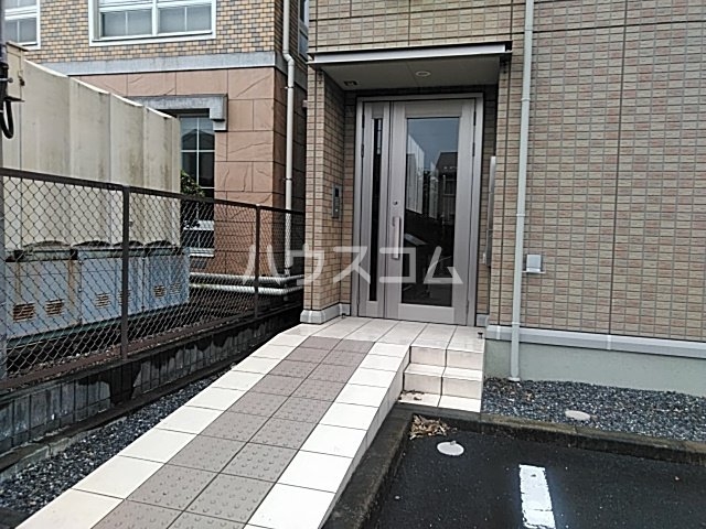 14/21 エントランス