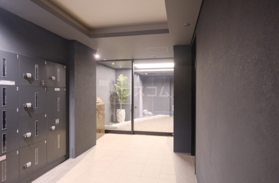 6/11 エントランス