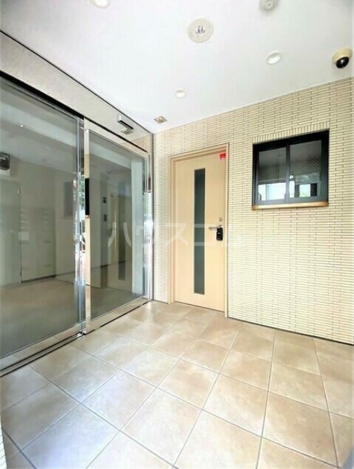 21/29 エントランス