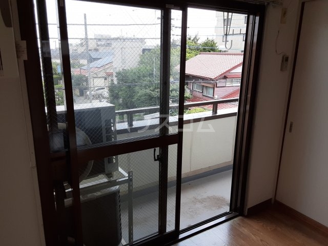 21/30 バルコニー