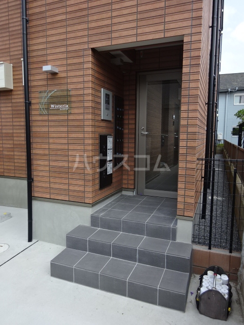 18/20 エントランス