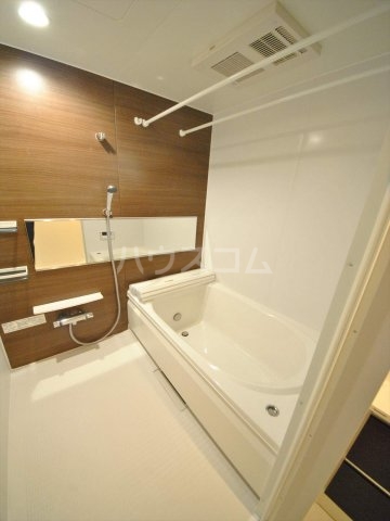 14/30 浴室
