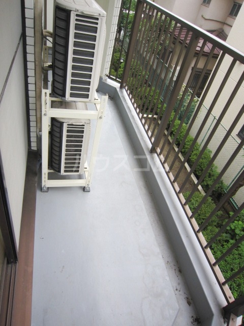 14/27 バルコニー