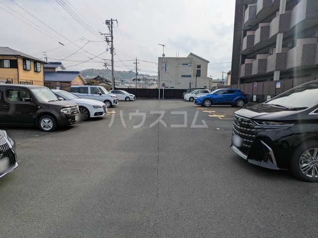 25/30 駐車場