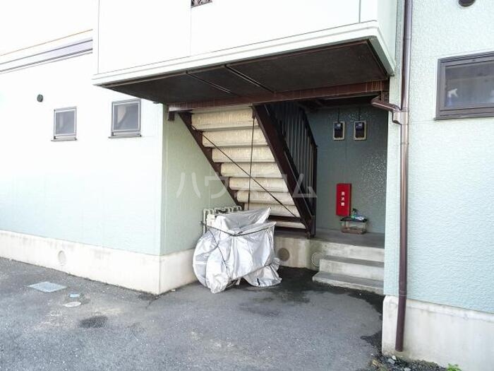 18/21 エントランス