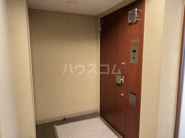 13/30 玄関
