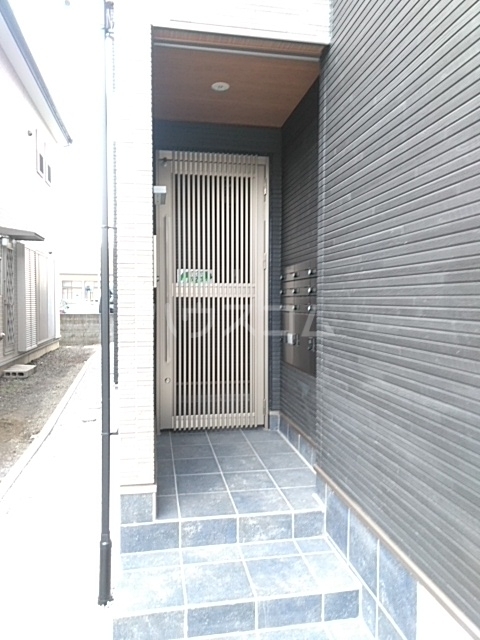 3/4 エントランス