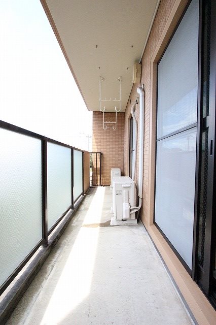 23/30 バルコニー