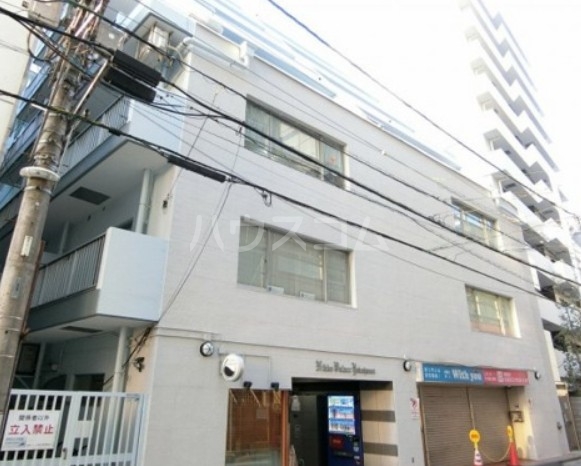 15/23 エントランス