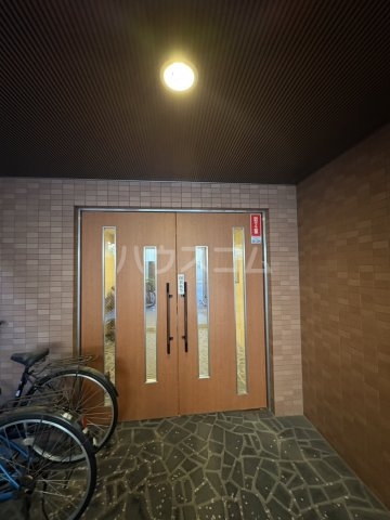 2/6 エントランス