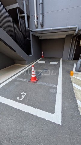 22/25 駐車場