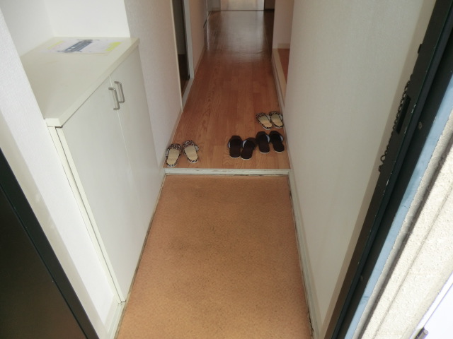 14/30 玄関