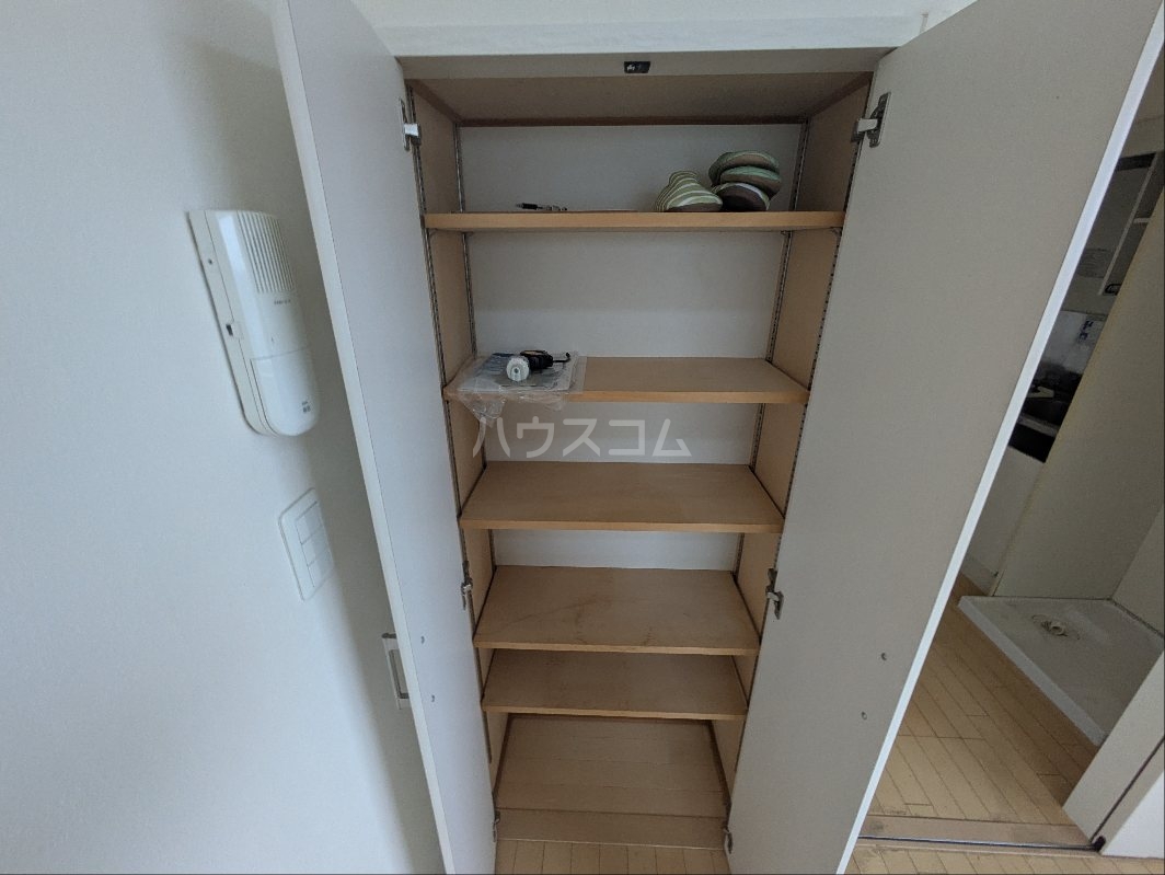 収納