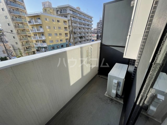 16/27 バルコニー