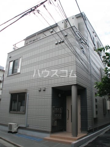 13/19 エントランス