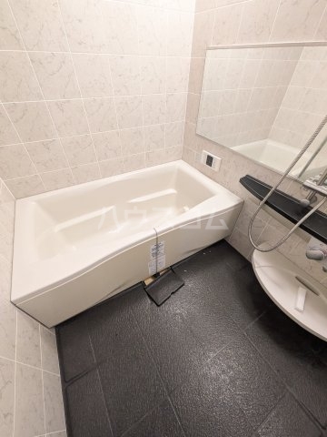 15/30 浴室