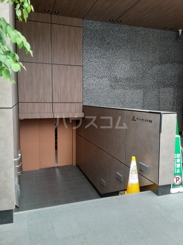 19/29 エントランス