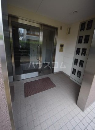 19/21 エントランス