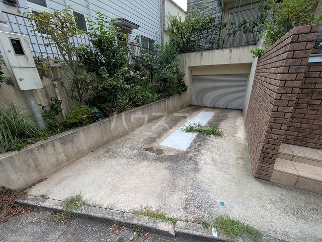 4/6 駐車場