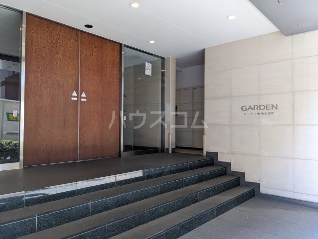 2/10 エントランス