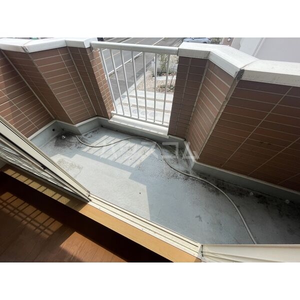 18/26 バルコニー