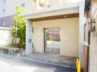 14/21 エントランス