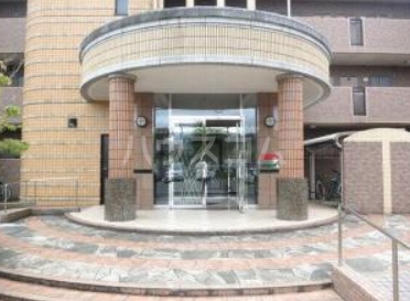 14/21 エントランス