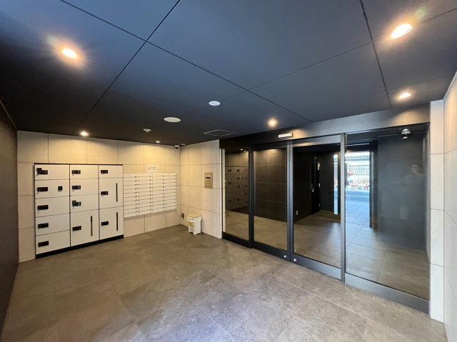 19/26 エントランス