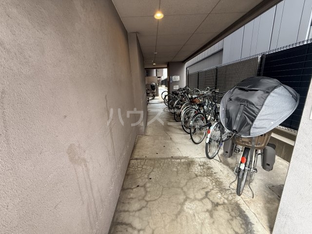 22/30 駐車場