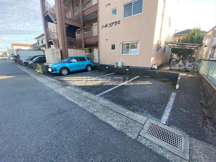 16/22 駐車場