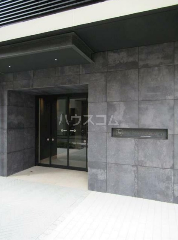 13/16 エントランス