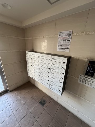 19/28 エントランス